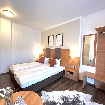 Otel Schaider 3*