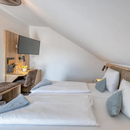 Schaider Szálloda 3*